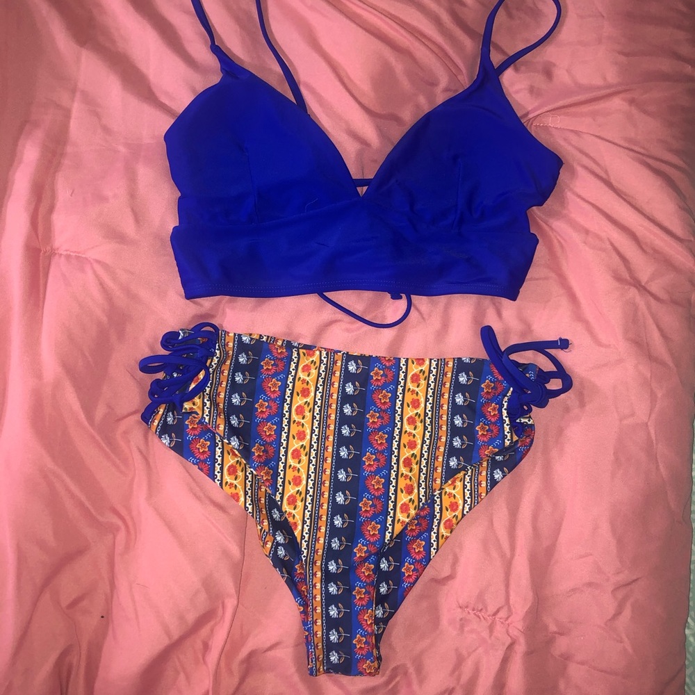 Bathing suit